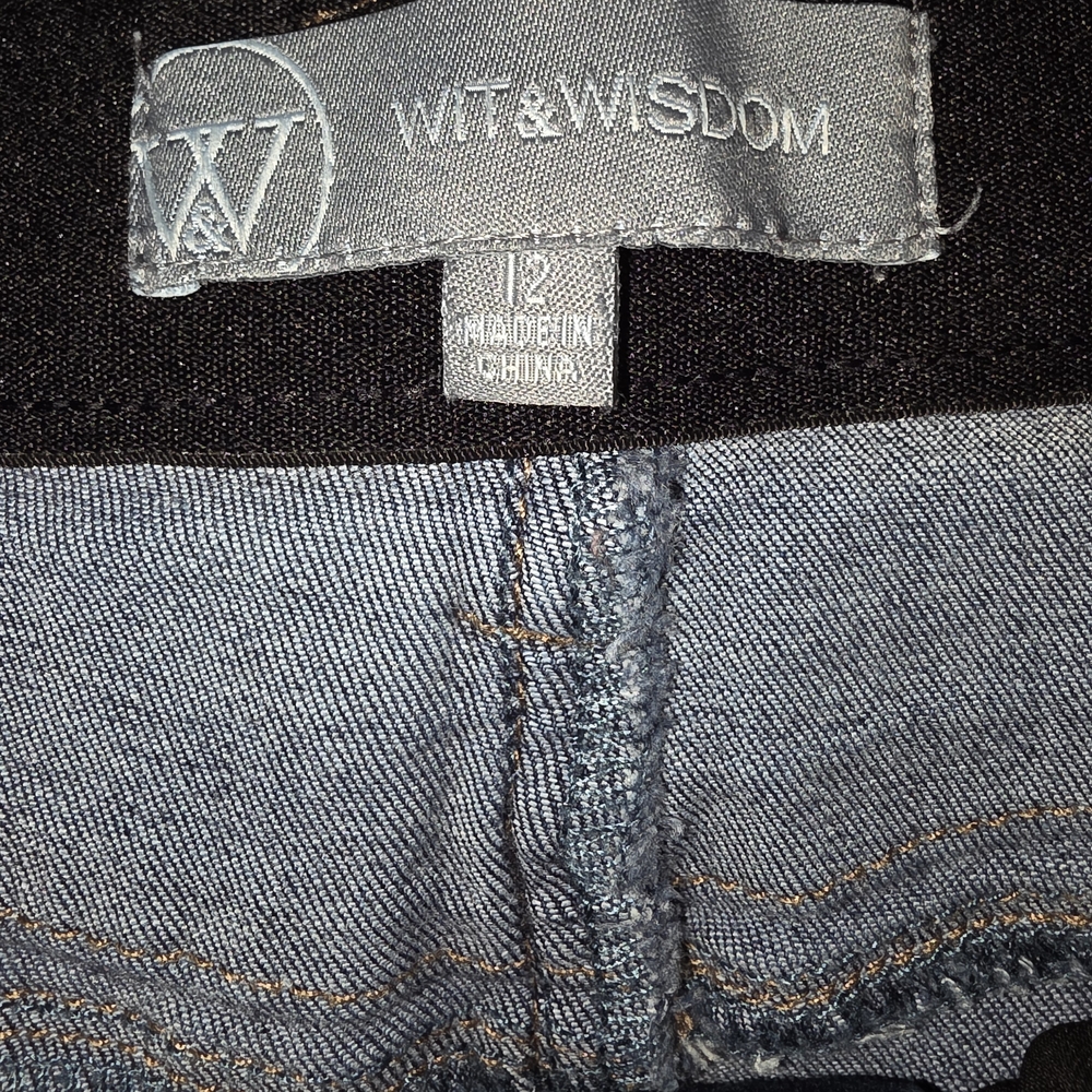 Classic Blue Women's Jeans - Picture 2 of 4